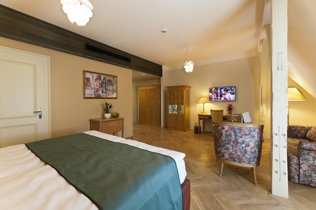 Grandhotel Ambassador Narodni Dum Karlovy Vary Bilik gambar