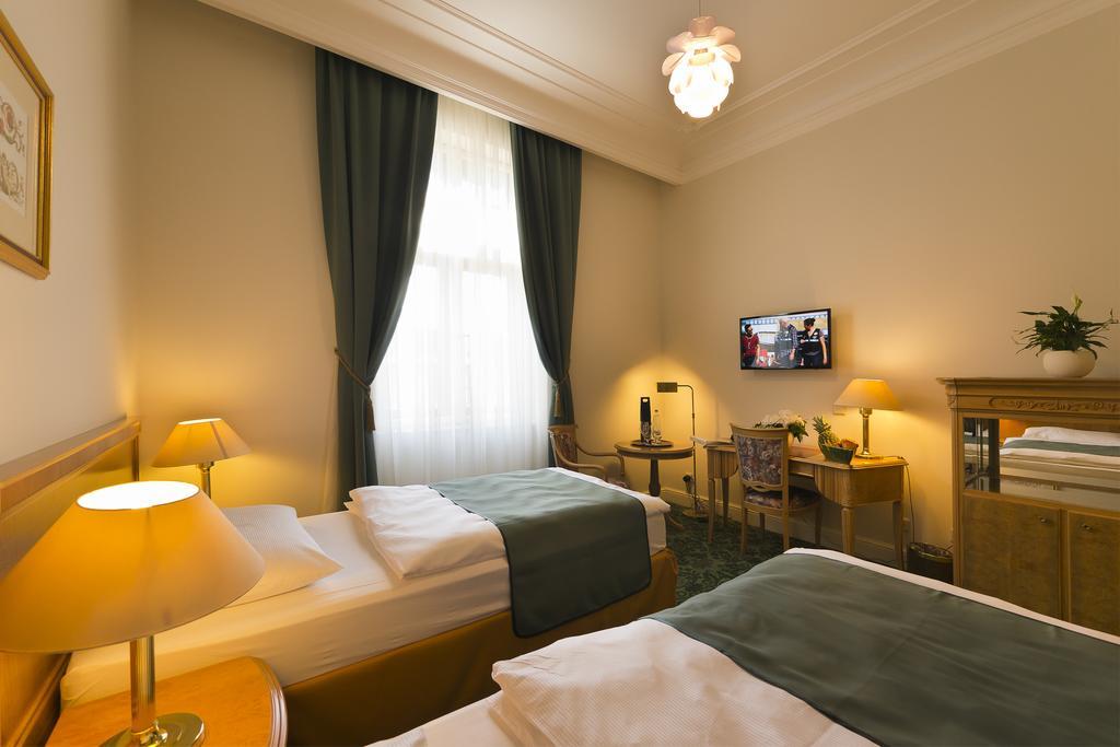 Grandhotel Ambassador Narodni Dum Karlovy Vary Bilik gambar