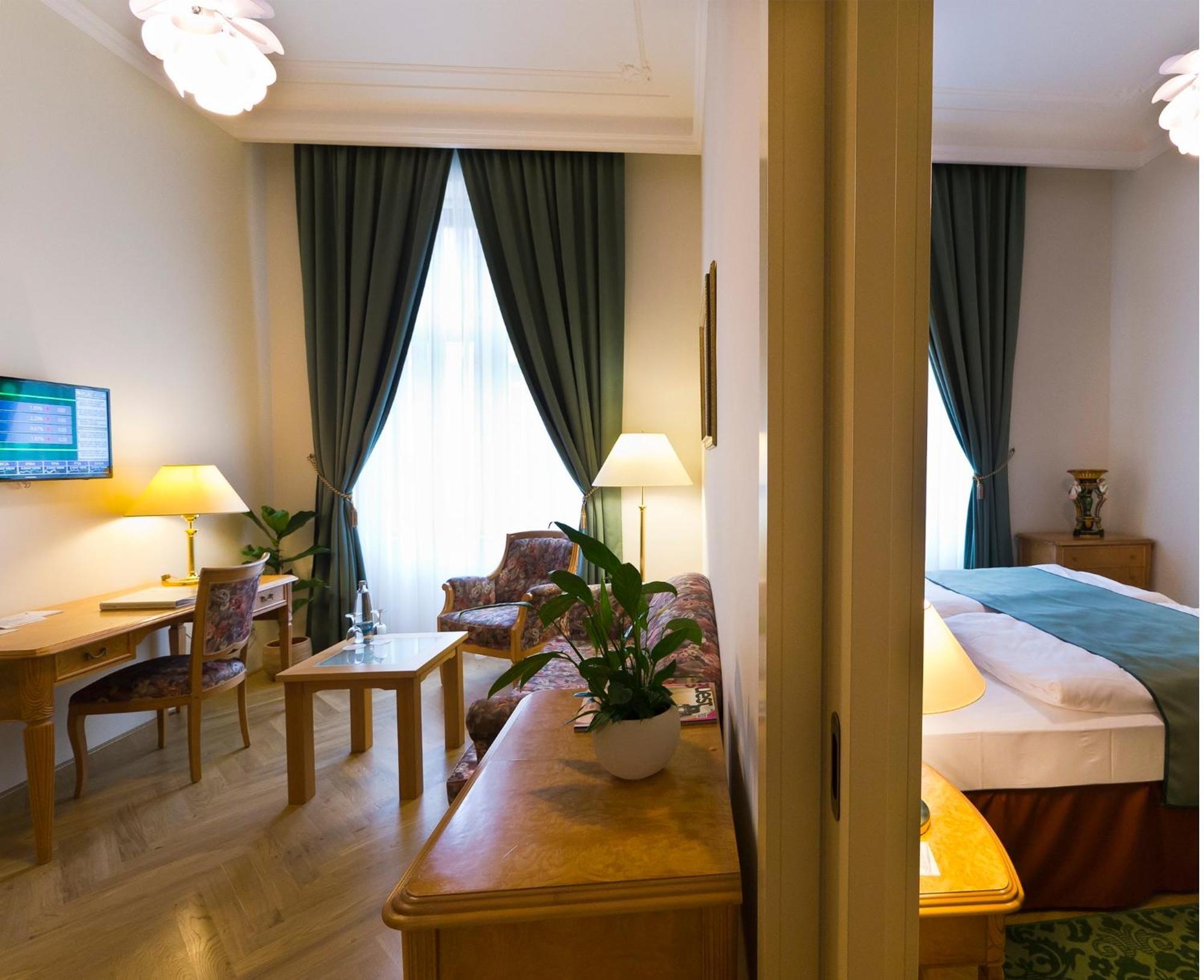 Grandhotel Ambassador Narodni Dum Karlovy Vary Luaran gambar