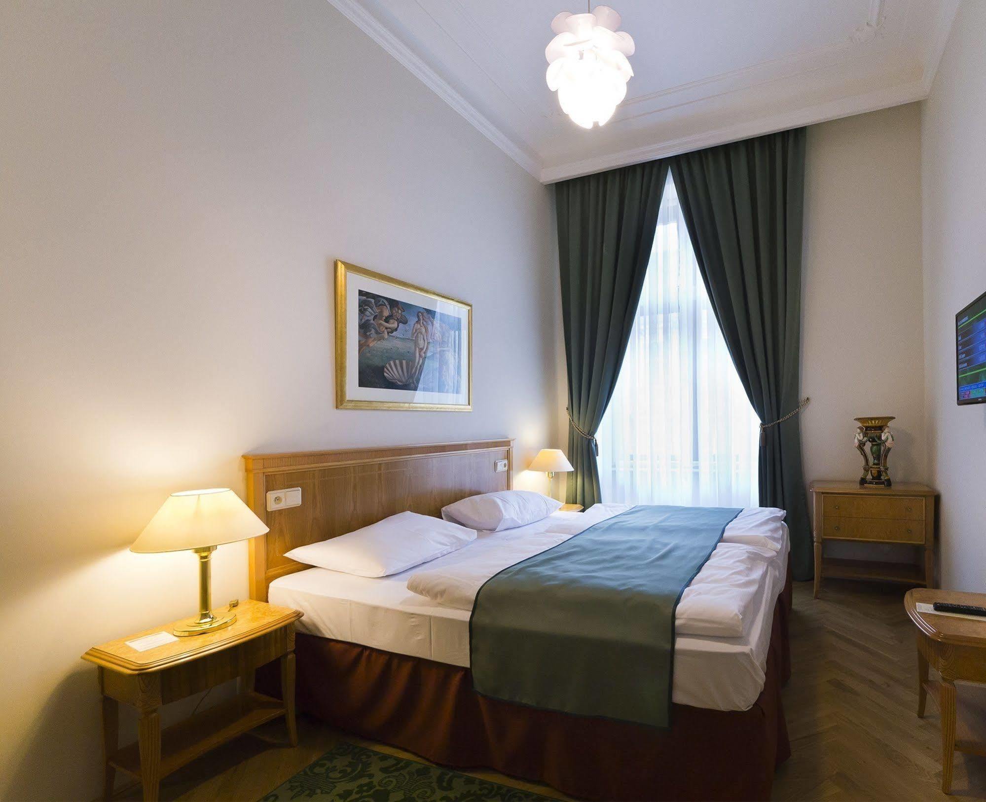 Grandhotel Ambassador Narodni Dum Karlovy Vary Luaran gambar